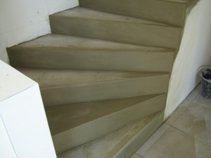 escalier-beton-cire-macon-alpes-maritimes-06-var-83-launay-construction