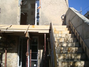 escalier-beton-macon-alpes-maritimes-06-var-83-launay-construction