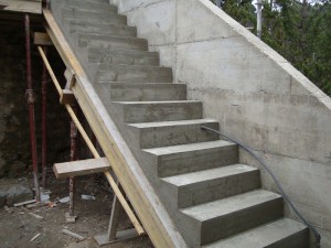 escalier-decoffrage-macon-alpes-maritimes-06-var-83-launay-construction