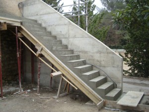 escalier-decoffrage-macon-alpes-maritimes-06-var-83-launay-construction