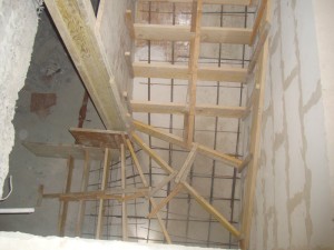escalier-balance-coffrage-macon-alpes-maritimes-06-var-83-launay-construction