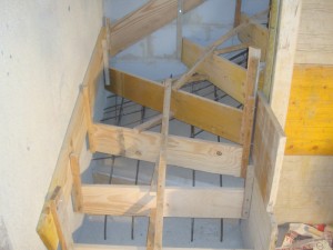 escalier-coffrage-macon-alpes-maritimes-06-var-83-launay-construction