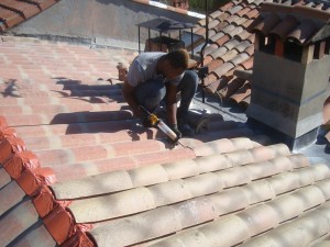 toiture-tuiles-macon-alpes-maritimes-06-var-83-launay-construction