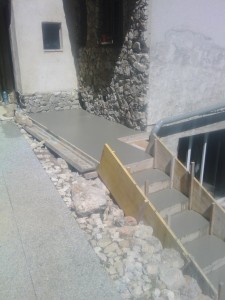 escalier-coulage-macon-alpes-maritimes-06-var-83-launay-construction