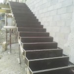 escalier-beton-porte-a-faux-macon-alpes-maritimes-06-var-83-launay-construction