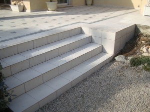 carrelage-escalier-macon-alpes-maritimes-06-var-83-launay-construction24
