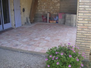 carrelage-terrasse -macon-alpes-maritimes-var-launay-construction, maçon terrasse mougins