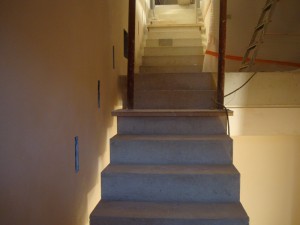 escalier-beton-porte-a-faux-macon-alpes-maritimes-06-var-83-launay-construction