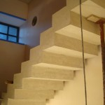 escalier-beton-porte-a-faux-macon-alpes-maritimes-06-var-83-launay-construction