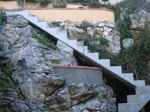 escalier-beton-macon-alpes-maritimes-06-var-83-launay-construction