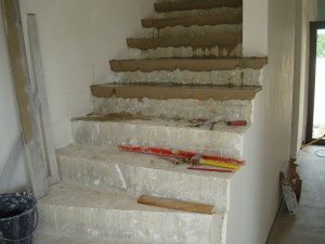 escalier-beton-cire-macon-alpes-maritimes-06-var-83-launay-construction