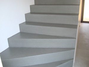 finitions-escalier-beton-cire-launay-construction-macon-alpes-maritimes-06-var-83