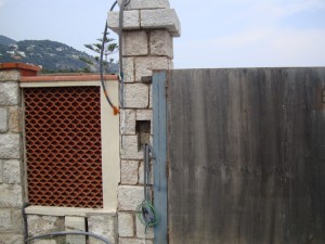 pilier-pierre-de-taille-macon-alpes-maritimes-06-var-83-launay-construction-saint-vallier-de-thiey