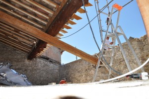 toiture-macon-alpes-maritimes-06-var-83-launay-construction, maçon toiture caussols