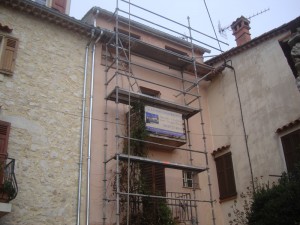 maconnerie-echaffaudage-macon-pose-couvertine-beton-alpes-maritimes-06-var-83-launay-construction