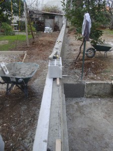 maconnerie-mur-cloture-macon-pose-couvertine-beton-alpes-maritimes-06-var-83-launay-construction