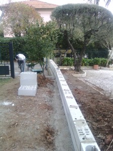 maconnerie-mur-cloture-macon-pose-couvertine-beton-alpes-maritimes-06-var-83-launay-construction