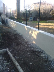 maconnerie-mur-cloture-macon-pose-couvertine-beton-alpes-maritimes-06-var-83-launay-construction