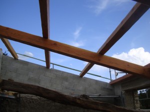 charpente-toiture-macon-alpes-maritimes-06-var-83-launay-construction, maçon toiture grasse