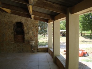 charpente-toiture-terrasse-macon-alpes-maritimes-06-var-83-launay-construction, maçon toiture grasse, maçon saint vallier de thiey