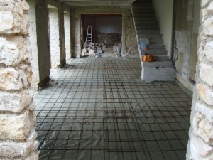 renovation-bergerie-macon-alpes-maritimes-06-var-83, compagnon-maconnerie grasse, maçon grasse, maçon toiture grasse